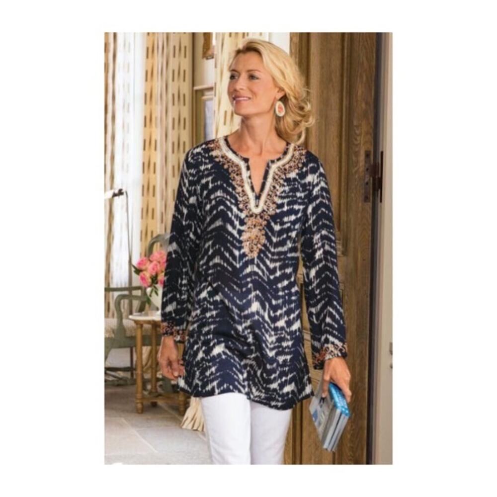 SOFT SURROUNDINGS Akira Printed V-Neck Beaded Top Size Large #29316